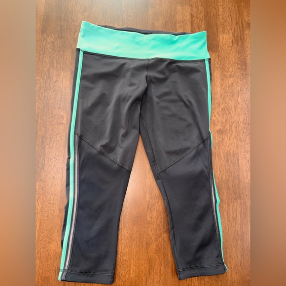 Lululemon Cut the 20" Crop Ruched Luxstreme Capri Gym Running Casual Comfy Sz 8 - Picture 2 of 7